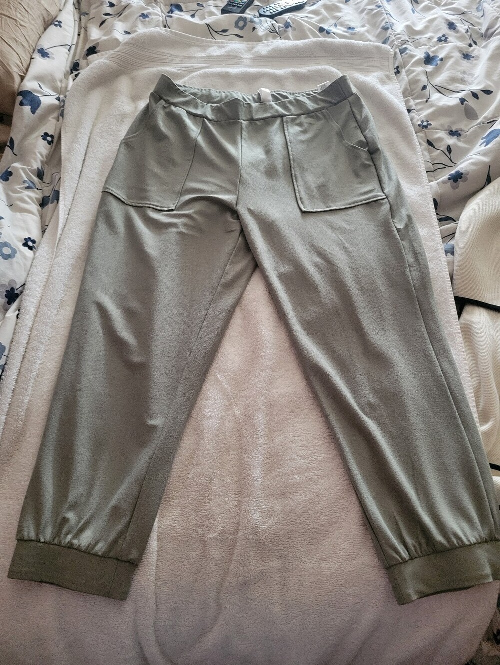 Women's Green Pants